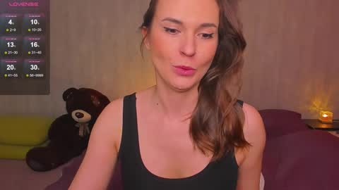 EricaPowers online show from March 16, 11:25 am