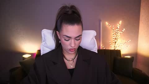 Erica online show from September 24, 7:23 am