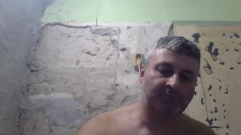 Snapshot of ericboy32 chatting on June 7, 1:59 pm eric online show from June 7, 1:59 pm