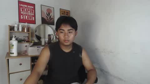 erick_cummer30 online show from May 23, 8:29 am