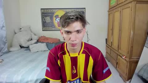 erick_de_rossee online show from February 5, 9:19 pm