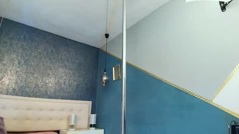   online show from October 11, 4:44 am