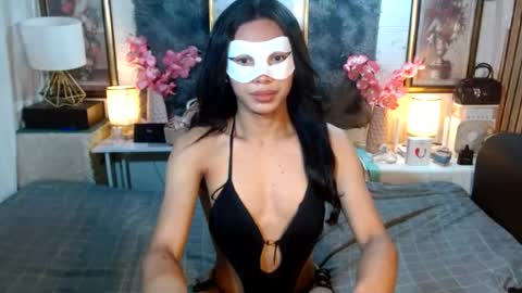 erickashotcum online show from July 3, 10:05 pm