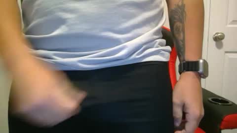 Snapshot of ericldavis71 chatting on October 7, 10:45 am ericldavis71 online show from October 7, 10:45 am