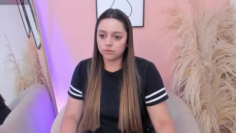 Erika Mendez online show from April 17, 7:50 pm