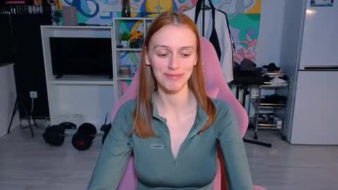 Snapshot of erikasin chatting on February 14, 4:59 pm Erika online show from February 14, 4:59 pm