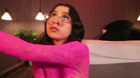 Eri  online show from February 27, 7:58 pm