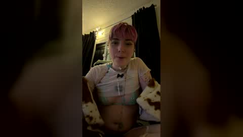 Snapshot of eris_the_doll chatting on February 6, 11:13 am ErisTheDoll online show from February 6, 11:13 am