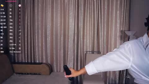 Snapshot of erlinefairall chatting on October 3, 8:17 pm Erline and Monica online show from October 3, 8:17 pm