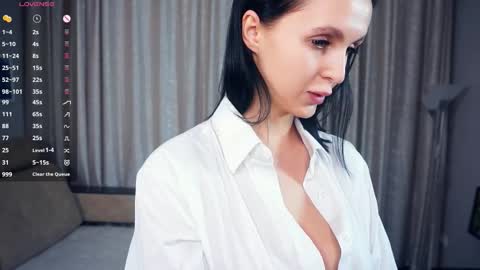 Snapshot of erlinefairall chatting on November 27, 7:16 pm Erline and Monica online show from November 27, 7:16 pm