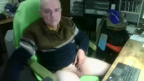 ernello online show from October 15, 6:19 pm