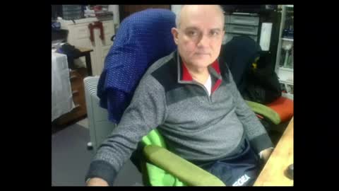 Snapshot of ernello chatting on July 2, 9:21 pm ernello online show from July 2, 9:21 pm
