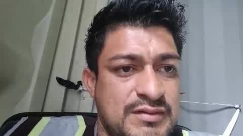 Snapshot of ernestomaravilla141 chatting on February 11, 7:08 pm Ernesto online show from February 11, 7:08 pm