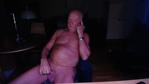 eroen online show from September 11, 9:48 pm