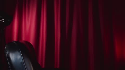 erohaze online show from December 13, 8:37 pm