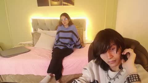 Snapshot of eros_nyx_ chatting on December 16, 3:44 am eros_nyx_ online show from December 16, 3:44 am