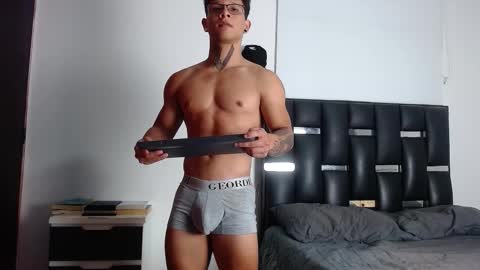 Eros online show from November 10, 6:29 pm