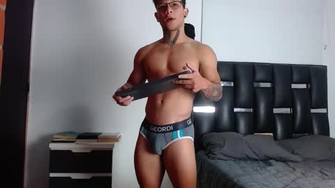 Eros online show from November 18, 6:12 pm