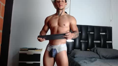 Eros online show from April 18, 1:31 am