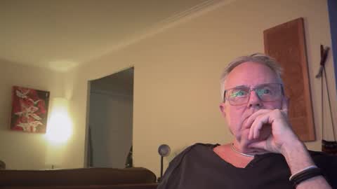 eros online show from February 9, 10:43 pm