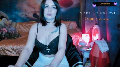 Snapshot of erotic_dessire chatting on February 19, 6:32 pm Eve online show from February 19, 6:32 pm