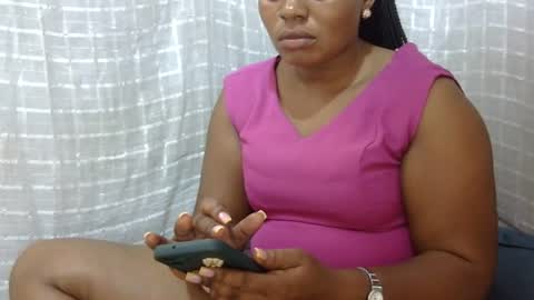 Snapshot of erotic_ebony56 chatting on June 27, 9:25 am erotic_ebony56 online show from June 27, 9:25 am