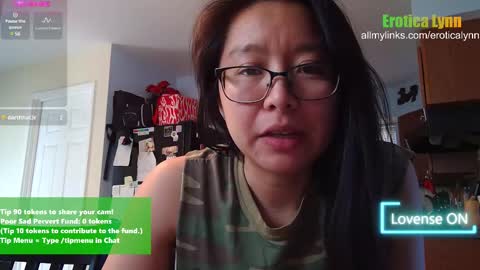 Snapshot of eroticalynn chatting on February 21, 7:32 pm Lynn online show from February 21, 7:32 pm