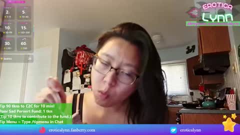 Snapshot of eroticalynn chatting on September 26, 6:56 pm Lynn online show from September 26, 6:56 pm