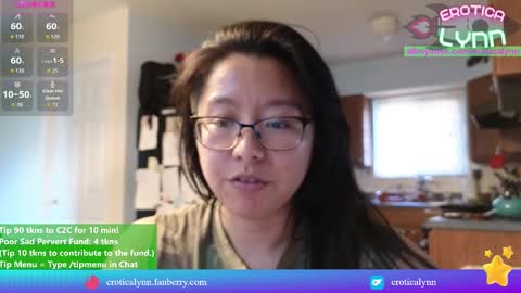 Snapshot of eroticalynn chatting on November 14, 9:24 pm Lynn online show from November 14, 9:24 pm