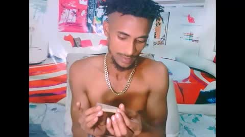 Snapshot of eroticpoison69 chatting on February 18, 7:21 pm Liam online show from February 18, 7:21 pm