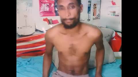 Liam online show from April 3, 6:28 pm