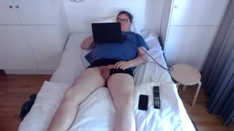 ersuchtspass1987 online show from August 9, 9:14 am