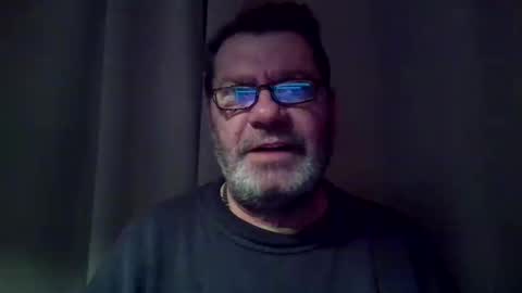 Erwins room welcome sound on online show from January 5, 9:25 pm