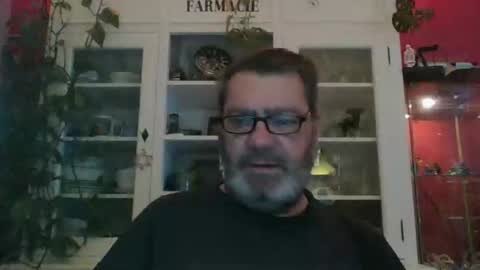 Erwins room welcome sound on online show from January 17, 2:08 am