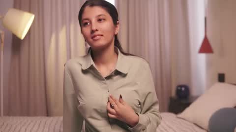 Hi Im Lori  online show from February 23, 9:39 am