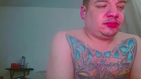 Snapshot of escodamus12 chatting on January 17, 10:12 pm escodamus12 online show from January 17, 10:12 pm