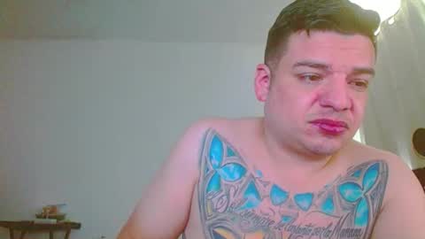 Snapshot of escodamus12 chatting on February 9, 10:00 pm escodamus12 online show from February 9, 10:00 pm