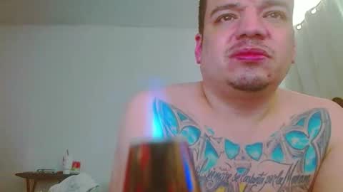 Snapshot of escodamus12 chatting on February 16, 9:27 pm escodamus12 online show from February 16, 9:27 pm