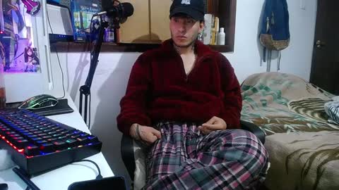 Snapshot of esjrobles chatting on February 6, 10:15 am Esteban online show from February 6, 10:15 am