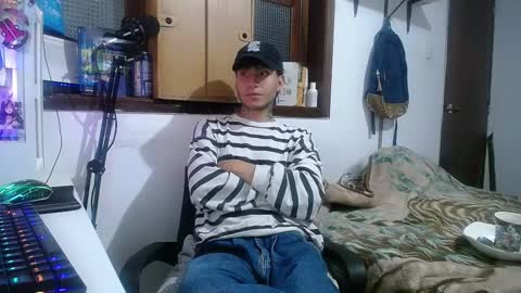 Snapshot of esjrobles chatting on February 13, 5:58 am Esteban online show from February 13, 5:58 am