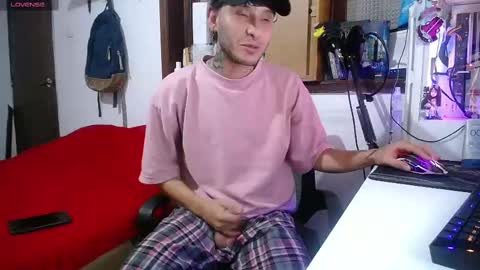 Snapshot of esjrobles chatting on February 17, 2:59 pm Esteban online show from February 17, 2:59 pm