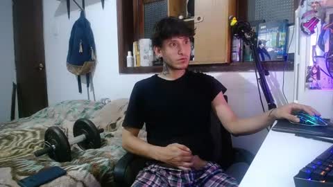 Snapshot of esjrobles chatting on February 27, 8:06 am Esteban online show from February 27, 8:06 am