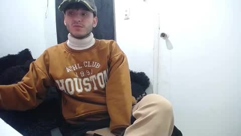 Snapshot of esjrobles chatting on September 8, 5:34 pm Esteban online show from September 8, 5:34 pm