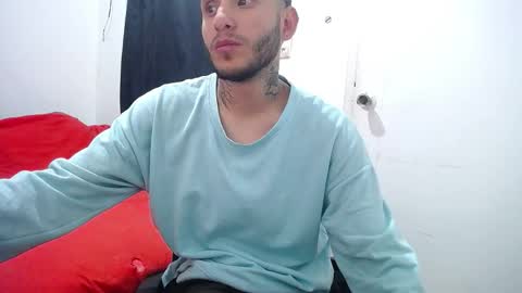 Snapshot of esjrobles chatting on October 4, 12:36 pm Esteban online show from October 4, 12:36 pm