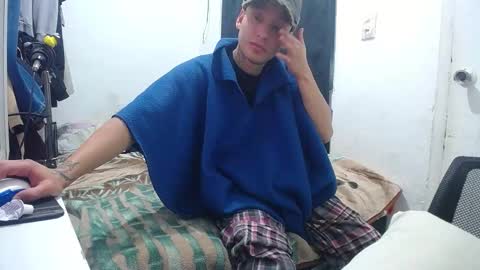 Snapshot of esjrobles chatting on October 10, 1:10 pm Esteban online show from October 10, 1:10 pm