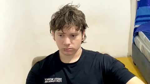 Snapshot of eskol212 chatting on March 2, 12:12 pm eskol212 online show from March 2, 12:12 pm