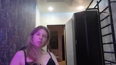 esma347866 online show from July 13, 7:49 pm