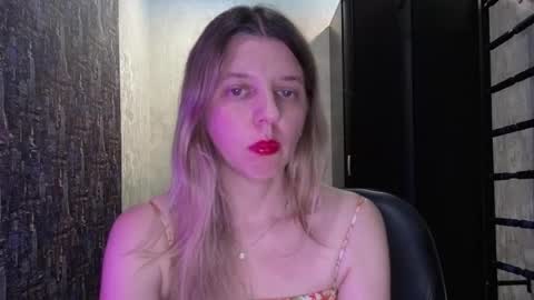 esma347866 online show from July 26, 8:05 pm