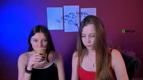 esme_moore_ online show from October 26, 9:59 am