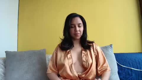 Esmeralda  online show from November 17, 2:12 pm